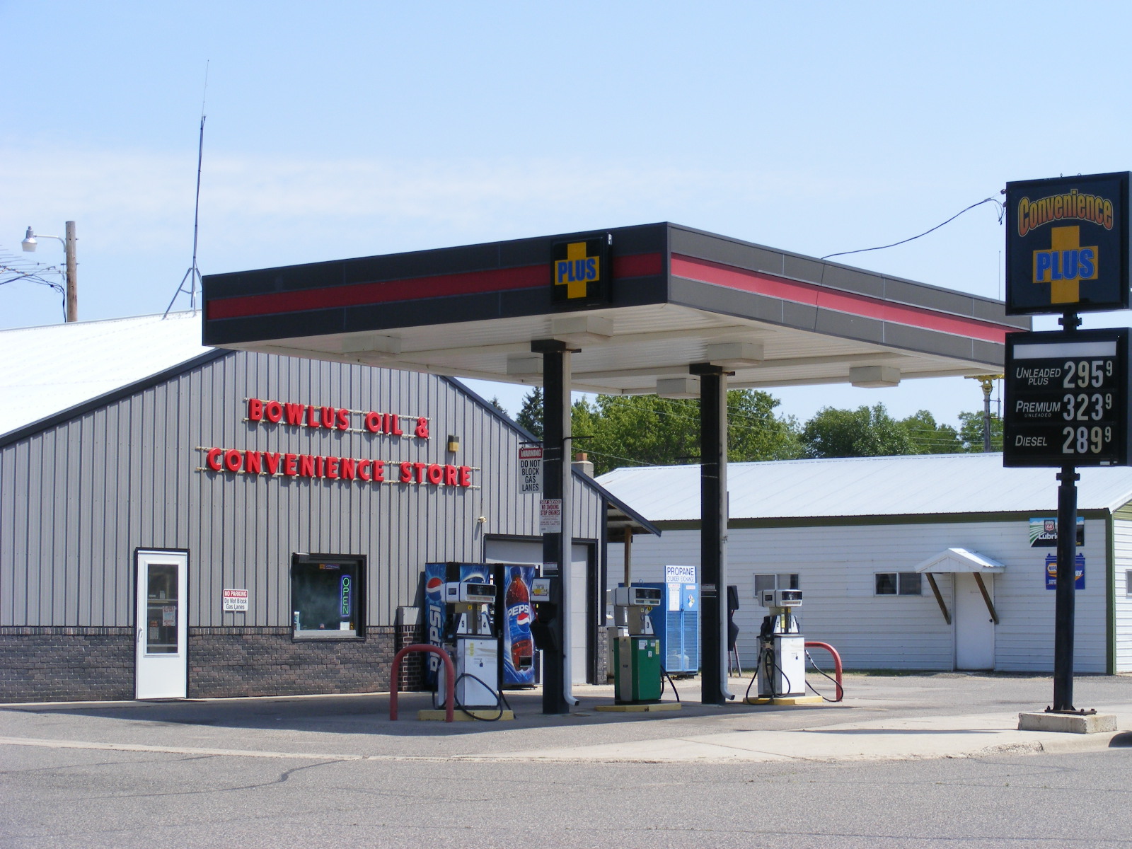 Guide to Bowlus Minnesota